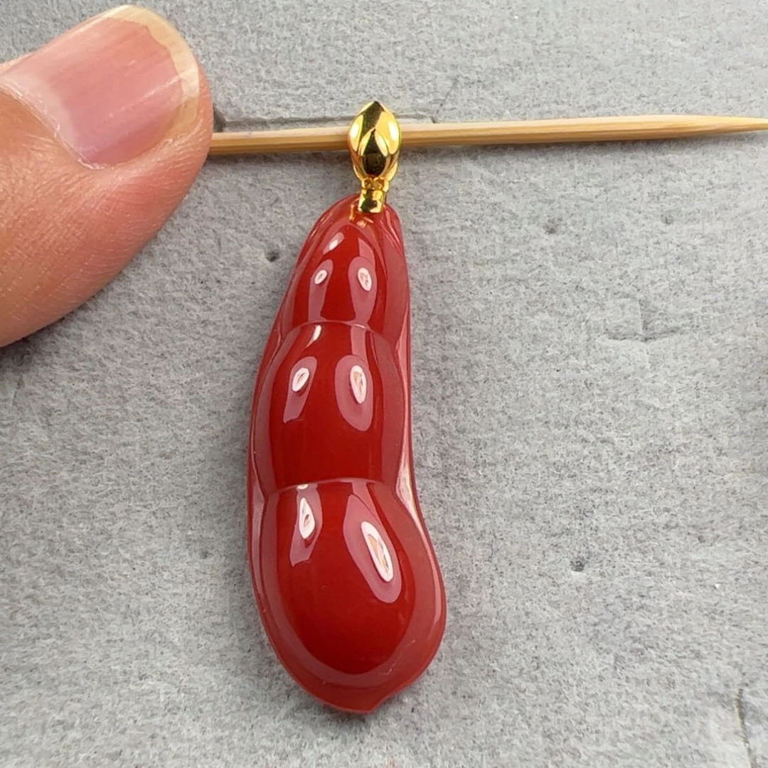 南红玛瑙吊坠18K金镶嵌