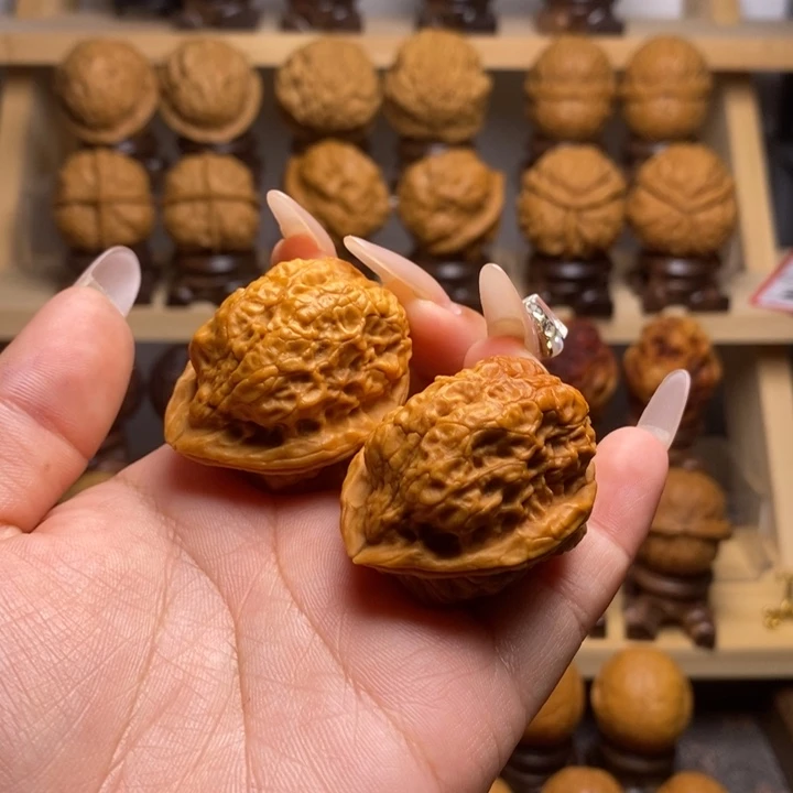 文玩核桃吊坠35卧龙金蟾Y80