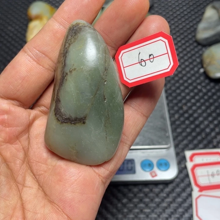 颈饰未镶嵌和田玉60