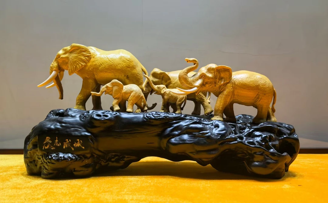 小叶黄杨木创意实木风水象雕刻工艺品中式客厅木雕摆件大象的征途