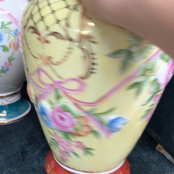 杯碟陶瓷摆件陶瓷