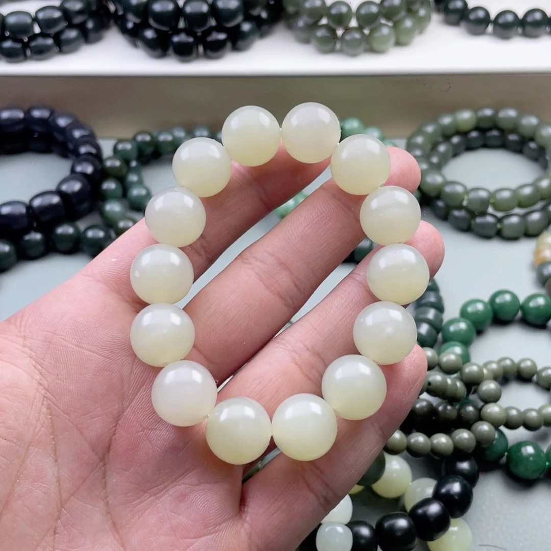 和田玉手串未镶嵌