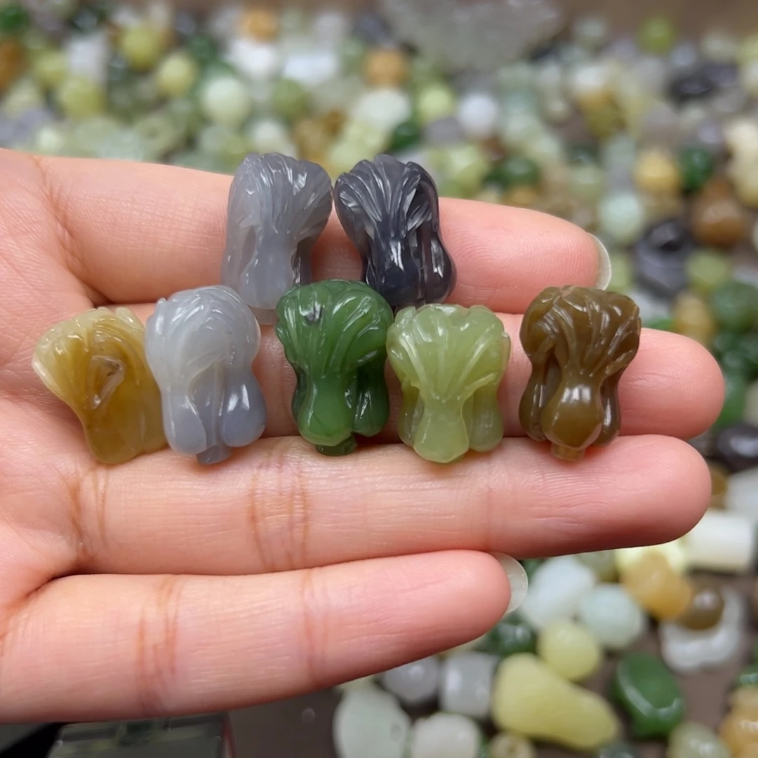 和田玉未镶嵌颈饰120一个多样性发其一