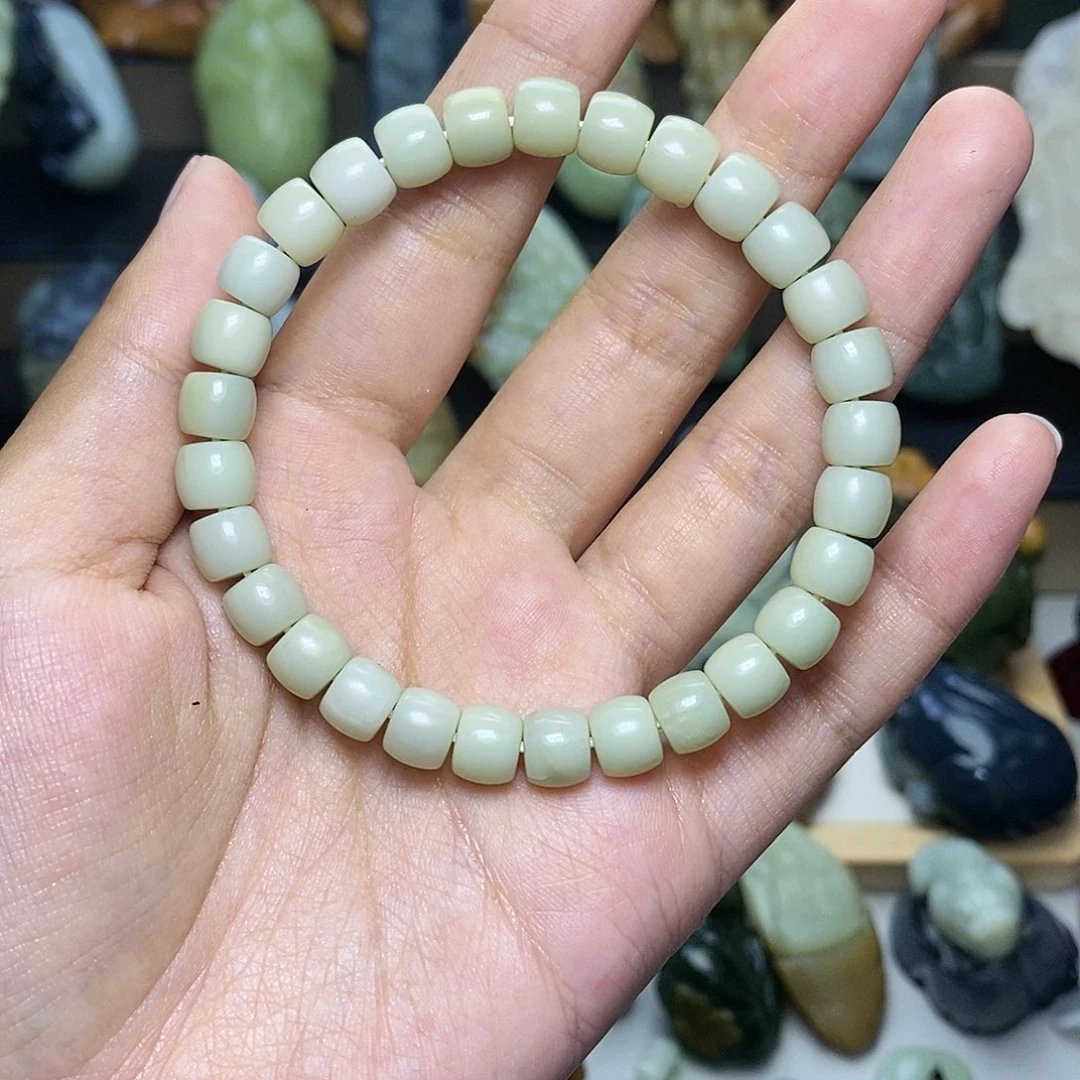 【闪购商品】颈饰未镶嵌和田玉