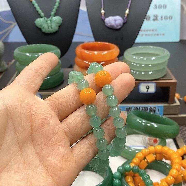 石英岩玉未镶嵌颈饰