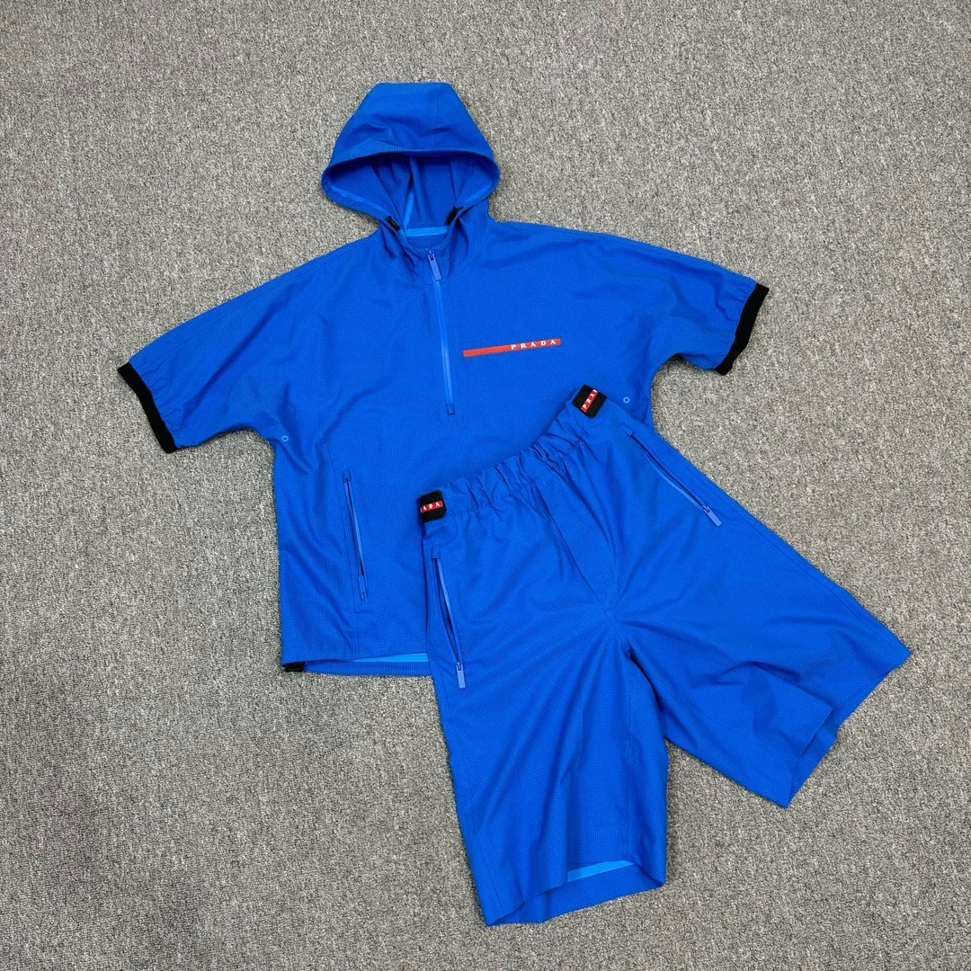 99新 Prada/普拉达 新款蓝色半拉链徽标短袖短裤套装M码9001992