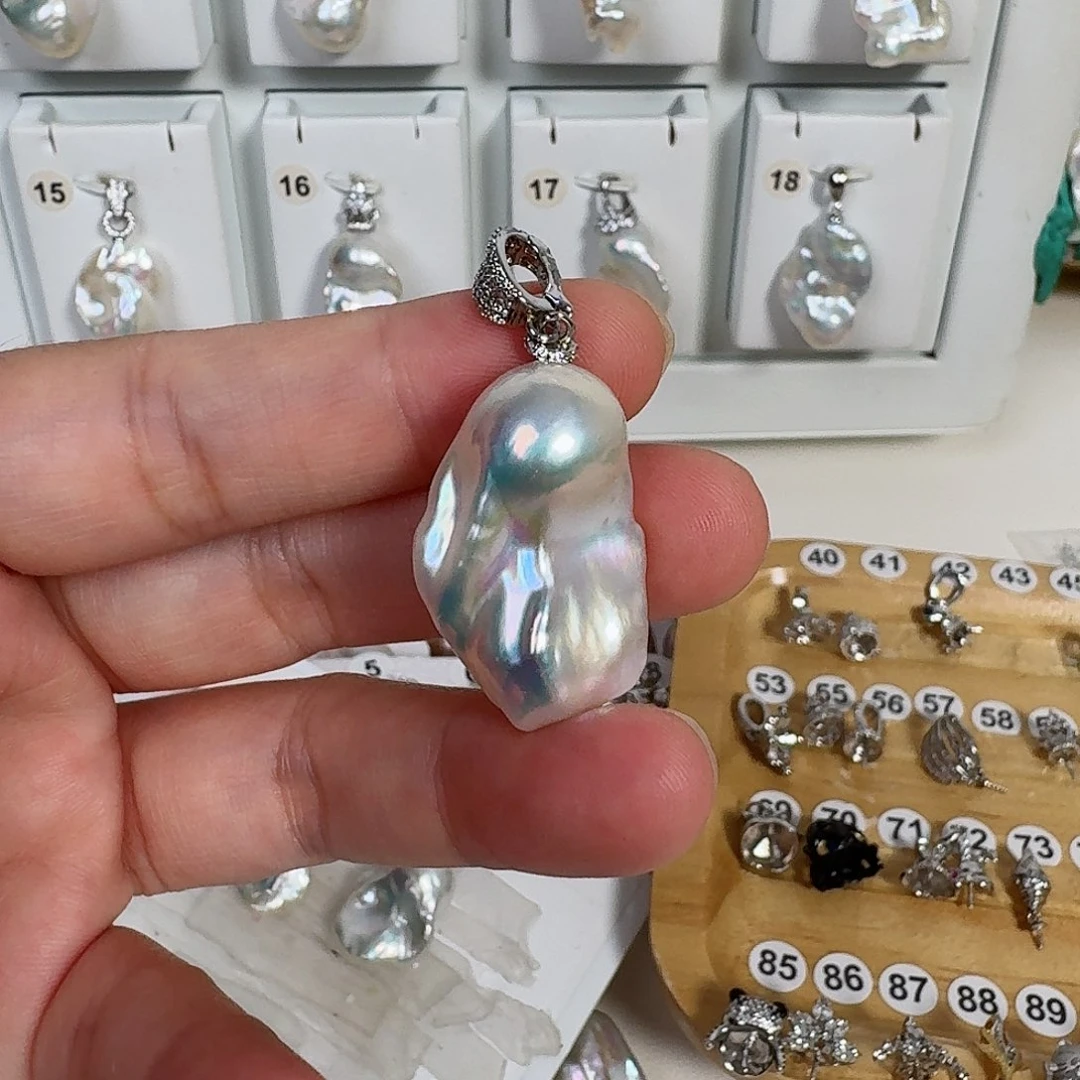 文***华淡水珍珠银S925镶嵌颈饰