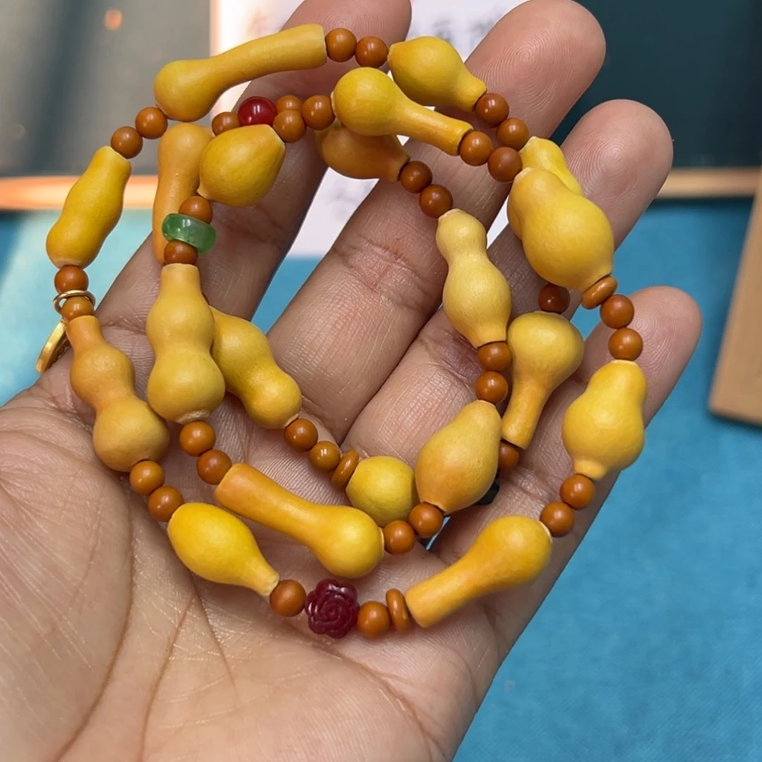 没*?草里金3圈多宝手串