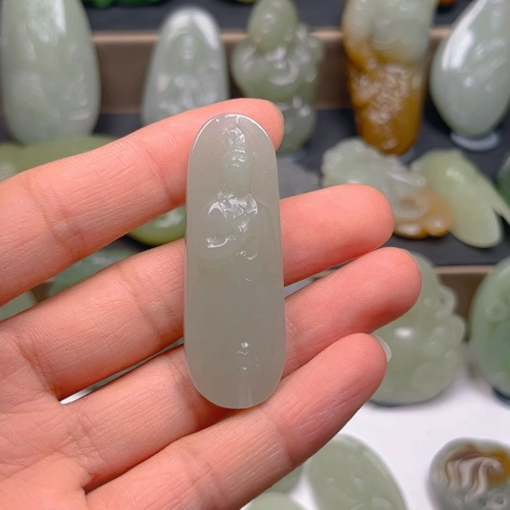 和田玉颈饰未镶嵌?***雷