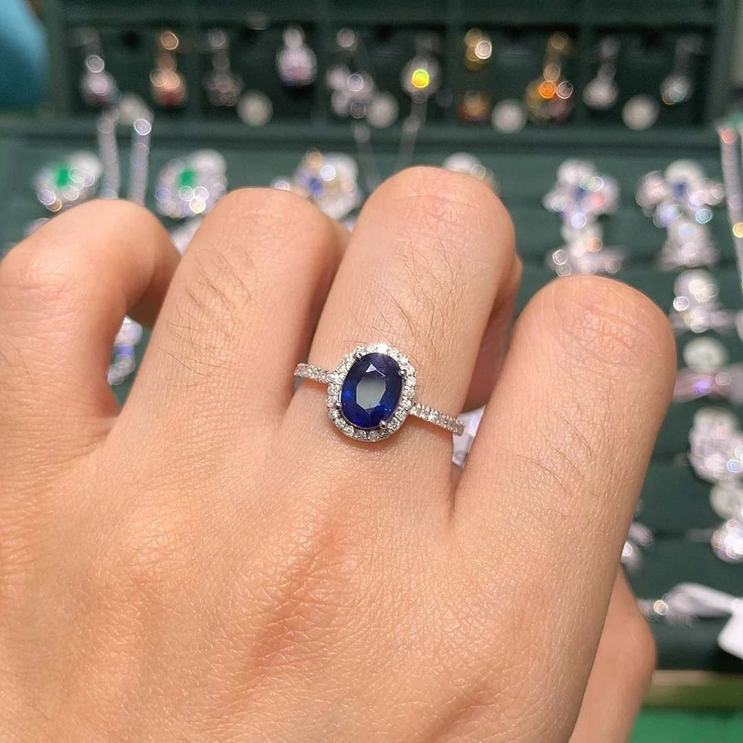 蓝宝石戒指铂Pt850镶嵌