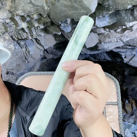 蛇纹石玉未镶嵌珠宝半成品