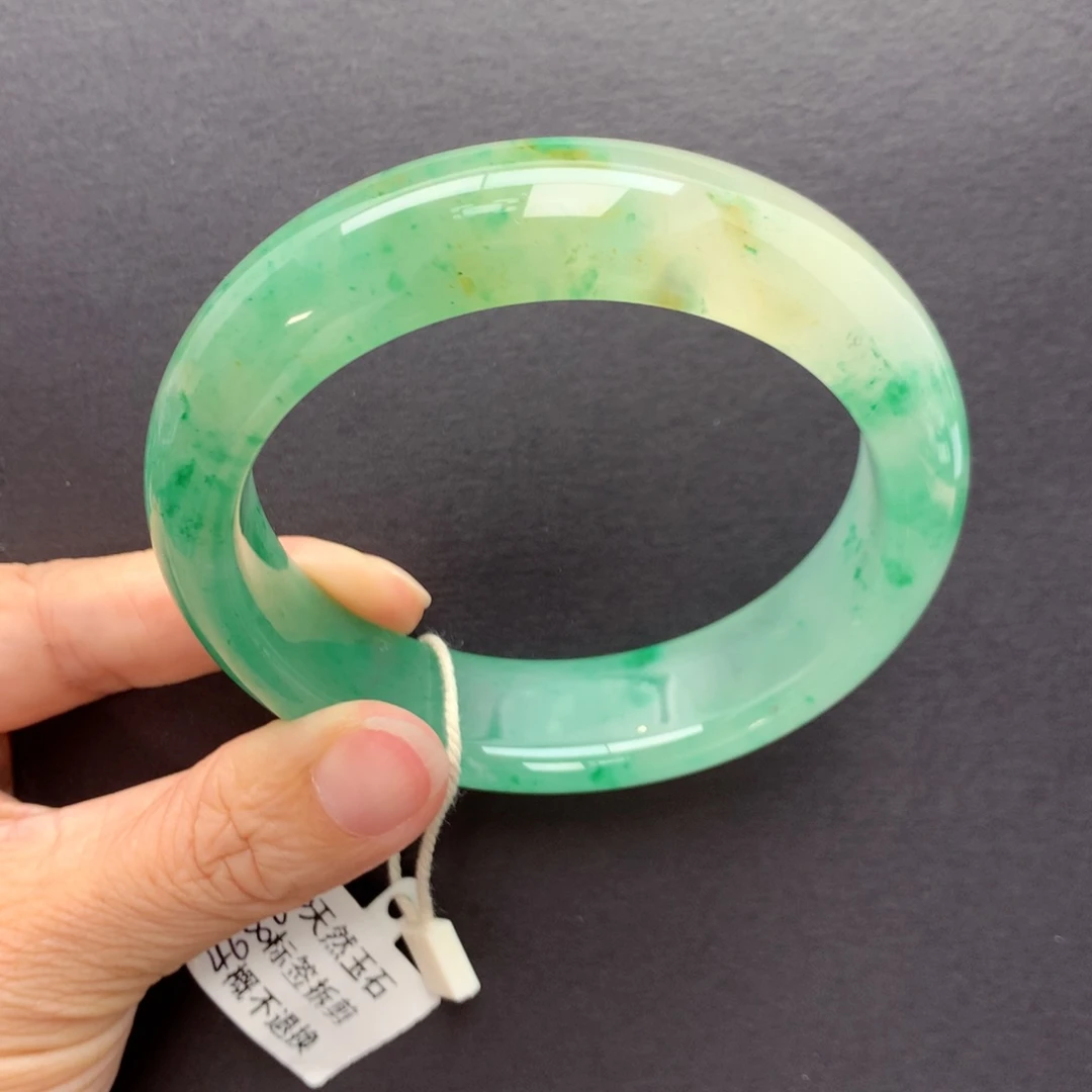 未镶嵌手镯石英质玉