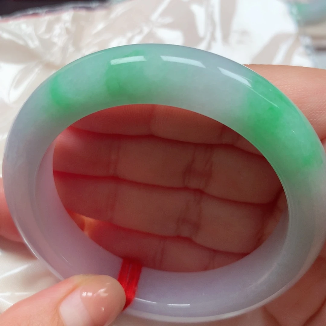 翡翠未镶嵌手镯23阳绿春彩