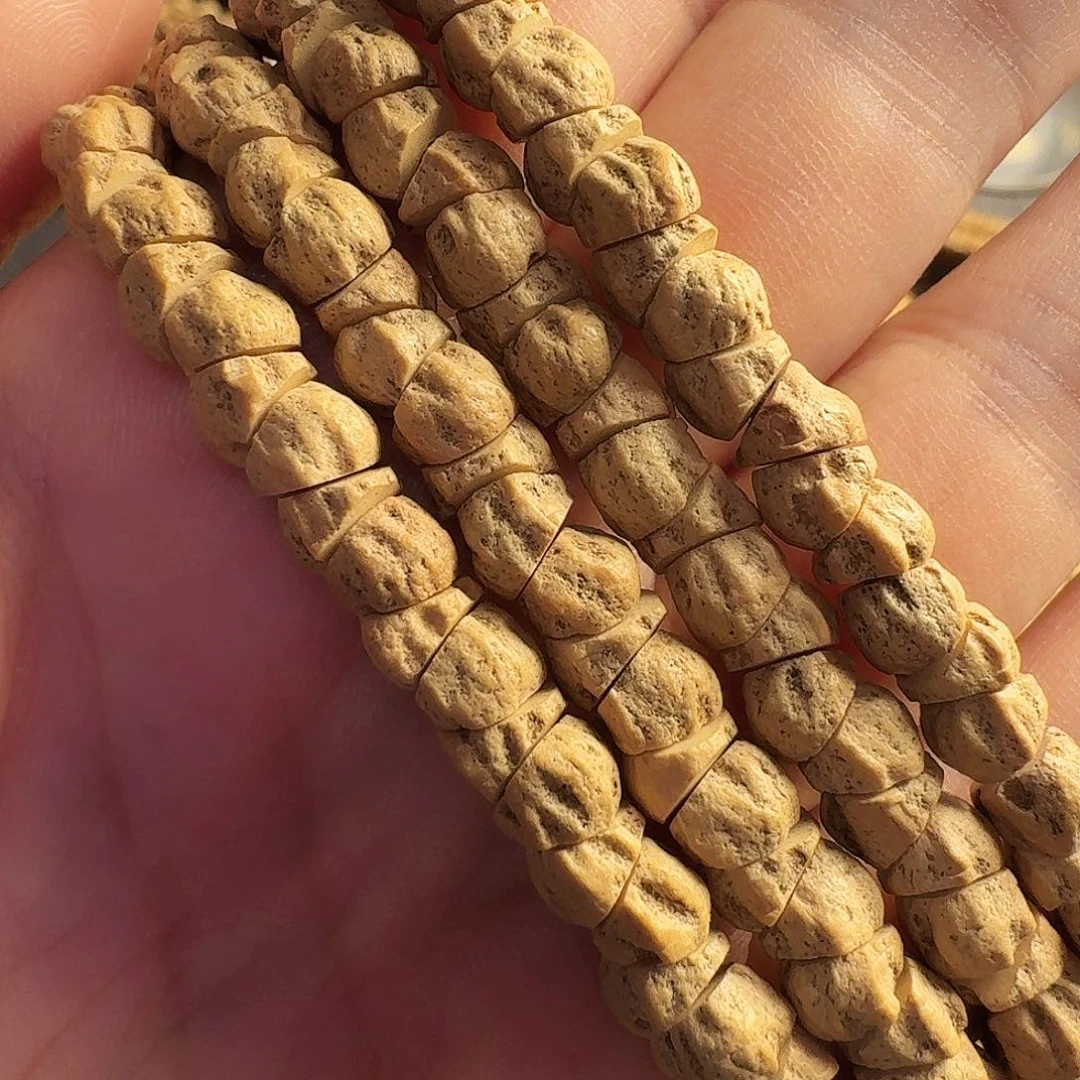 柏香籽/百香籽吊坠热振精工黄皮猪大肠长串6mm