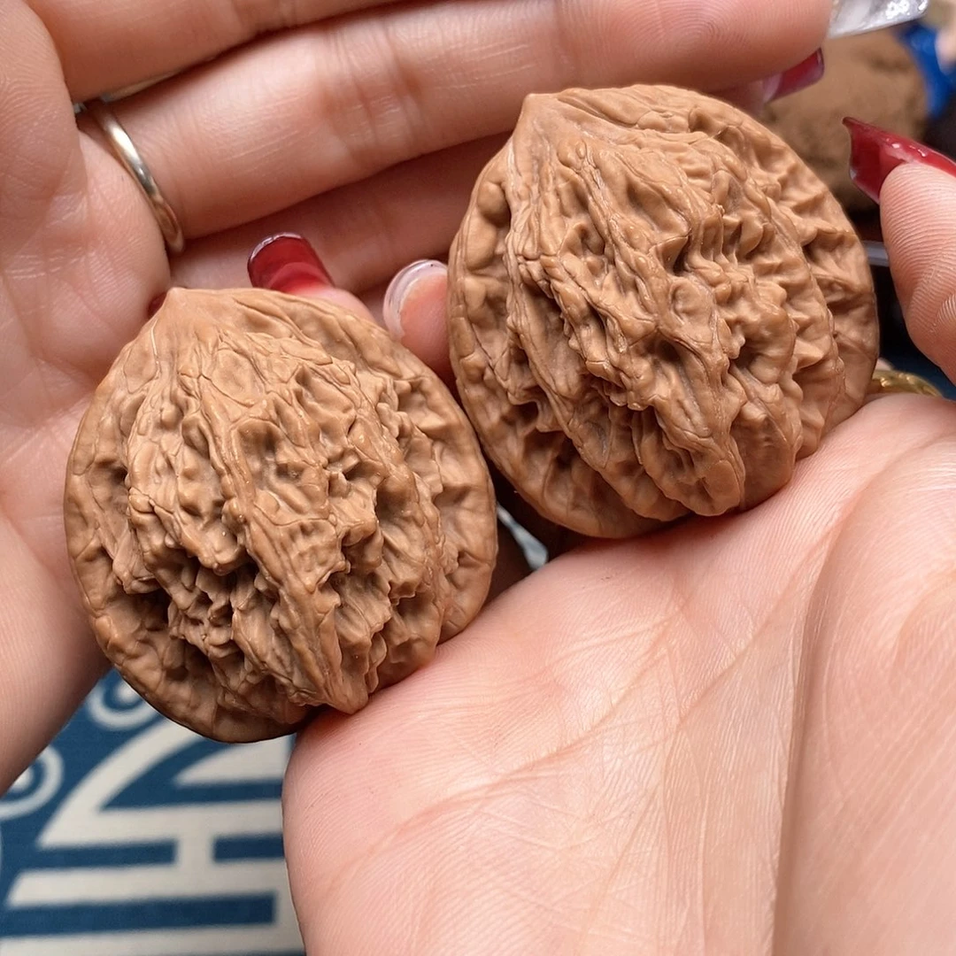 文玩核桃把件虎头42