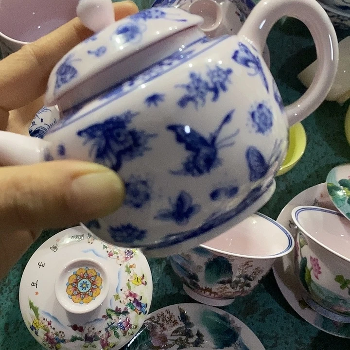 摆件陶红稀土青花百碟壶