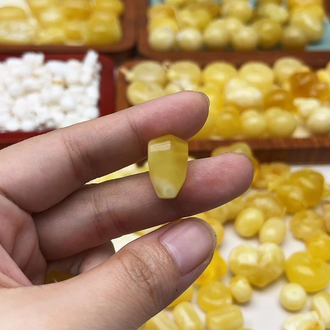 海****蜜蜡未镶嵌裸石配饰