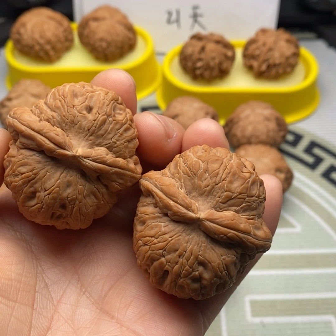 文玩核桃吊坠元宝披金挂银