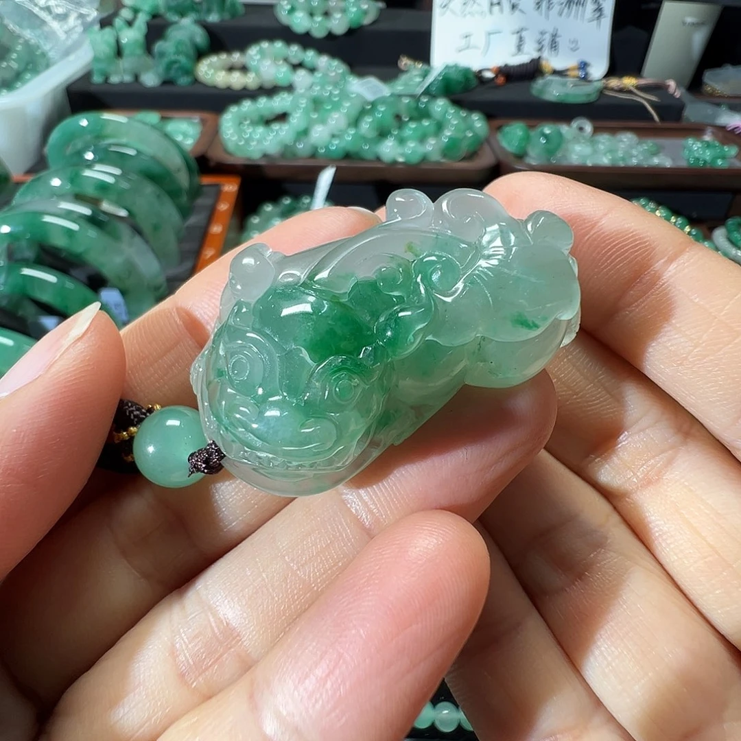 石英质玉（非洲翠）未镶嵌颈饰33号貔貅