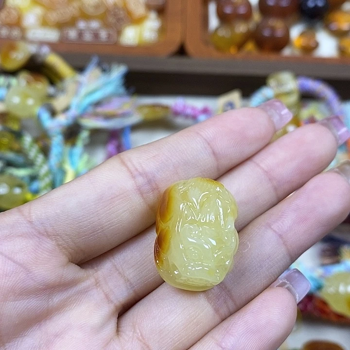 橄榄核吊坠貔貅87