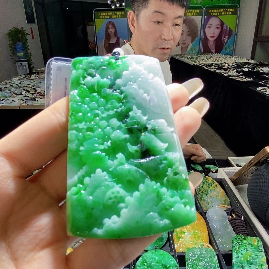 颈饰未镶嵌翡翠翡翠