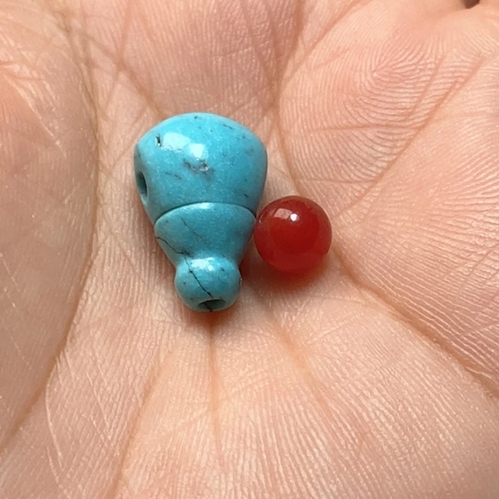 颈饰未镶嵌南红玛瑙