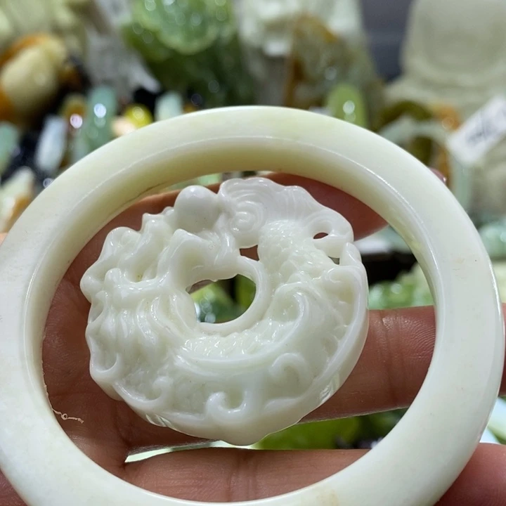 岫玉未镶嵌岫玉一套