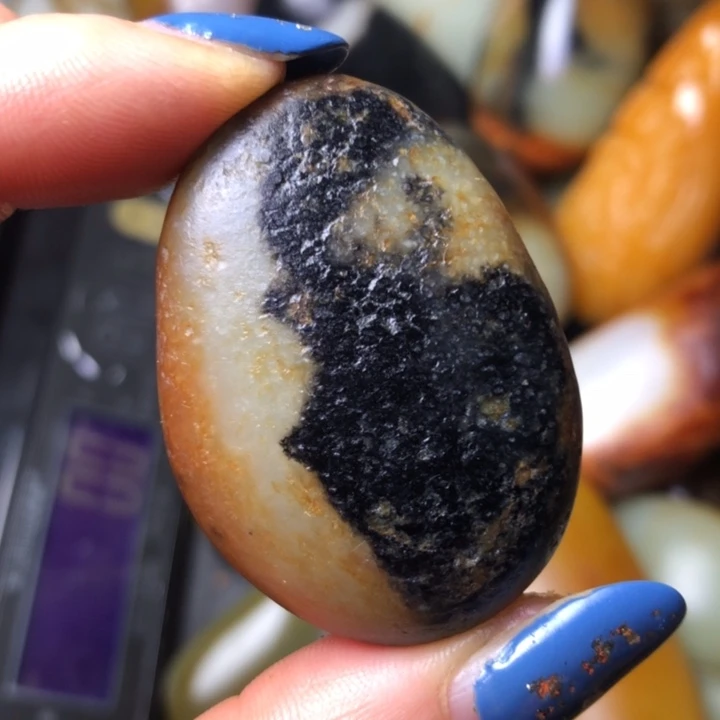 和田玉未镶嵌珠宝奇石