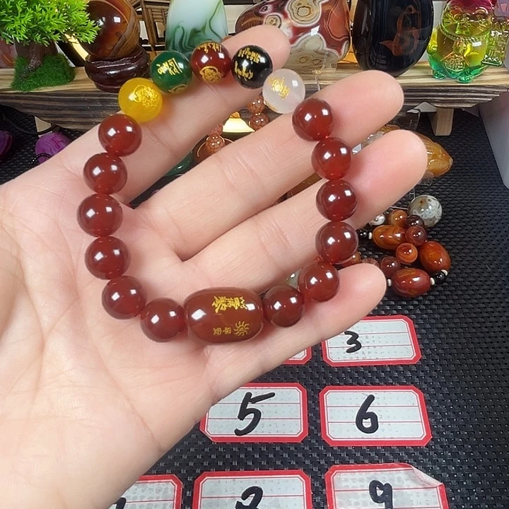 玛瑙/玉髓未镶嵌珠宝奇石