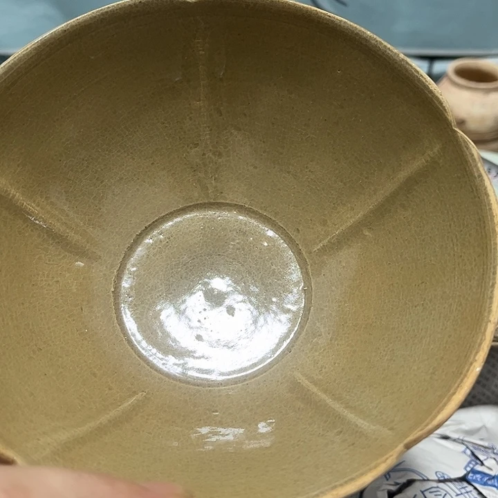 浮***云茶盏一个越窑的花口碗