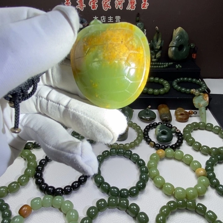 岫岩河磨玉（透闪石质玉）未镶嵌颈饰