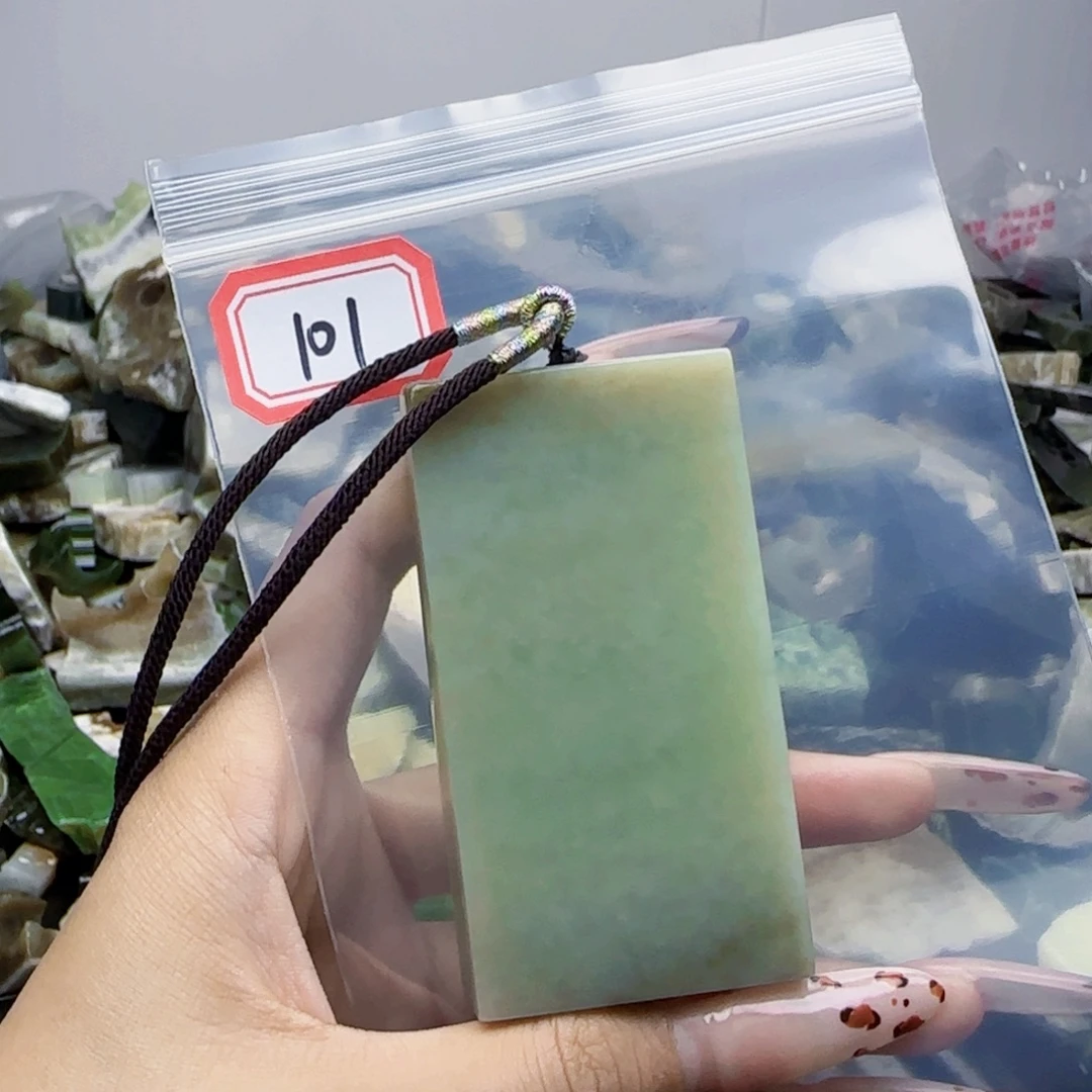 和田玉未镶嵌珠宝半成品