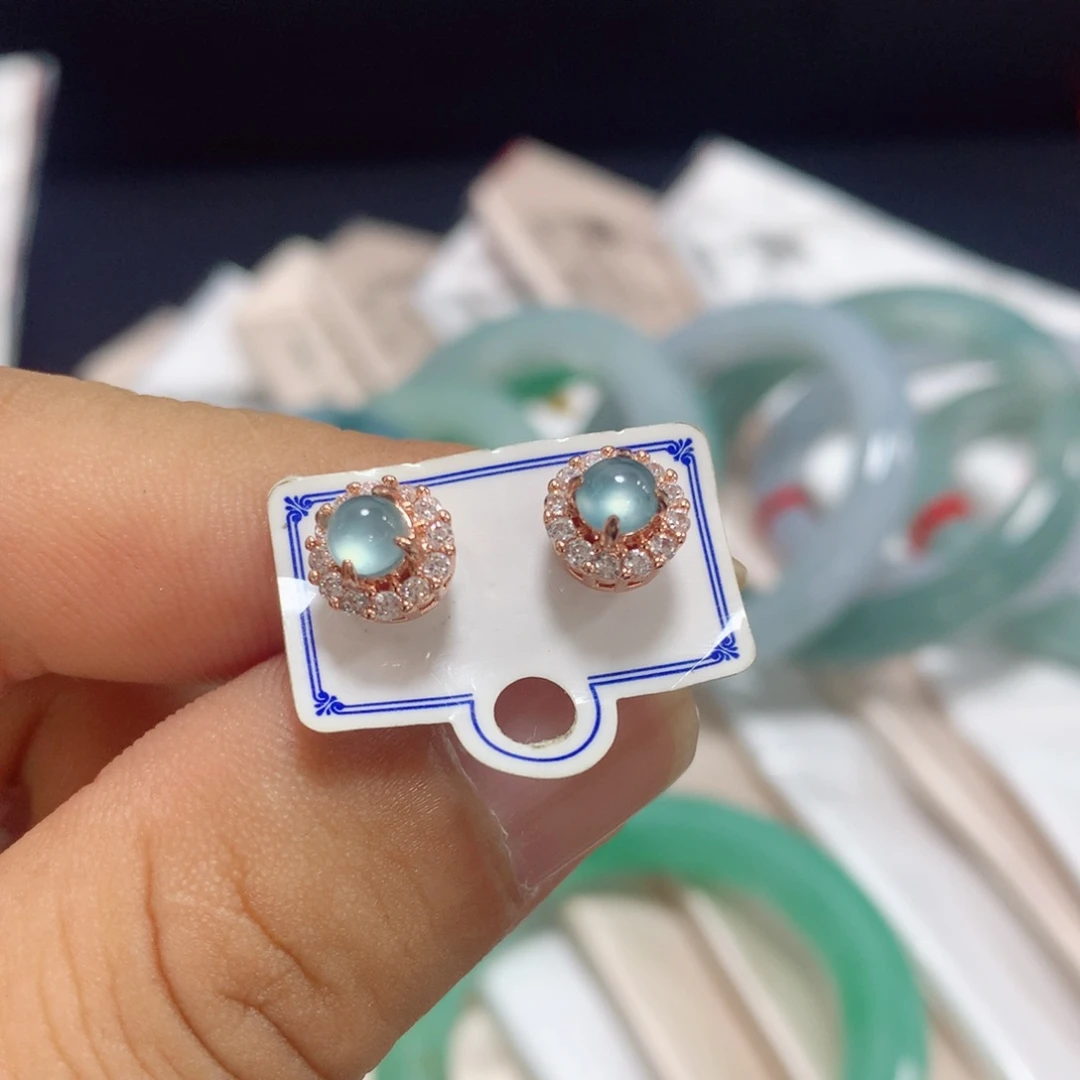 定制翡翠翡翠未镶嵌暴****待
