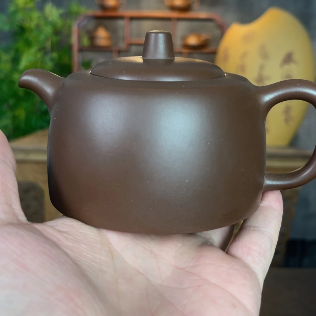 茶壶紫砂汉多210。      底槽清。