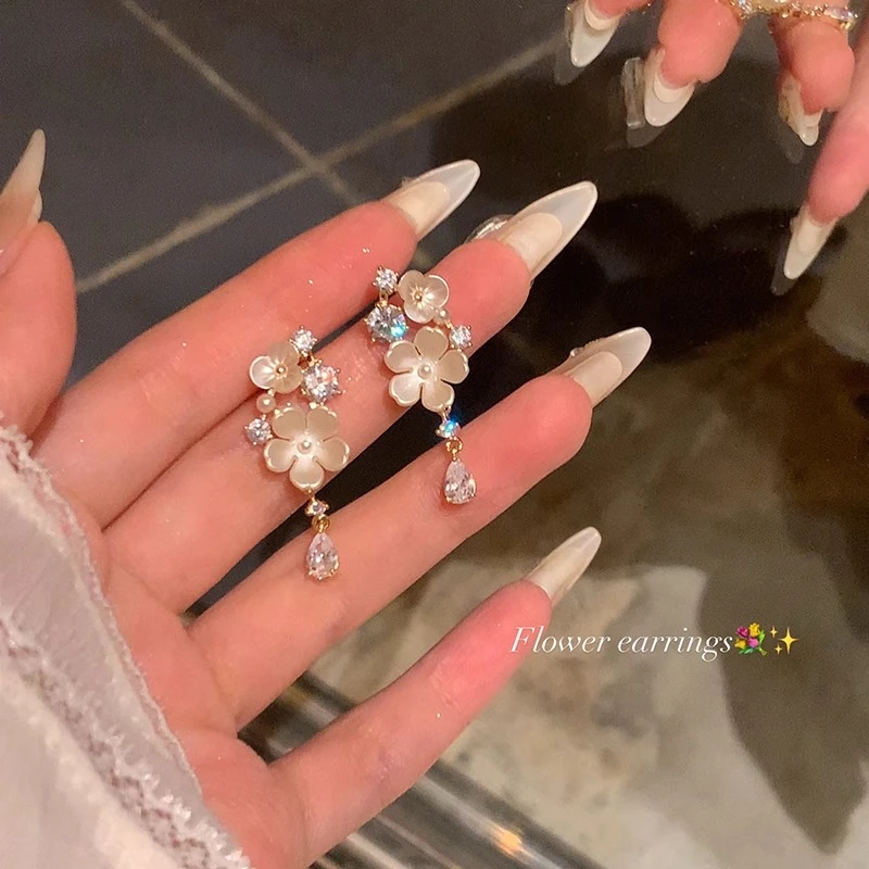 合金耳饰 法式闪锆花朵流苏耳环女轻奢高级感耳钉气质耳饰2025新