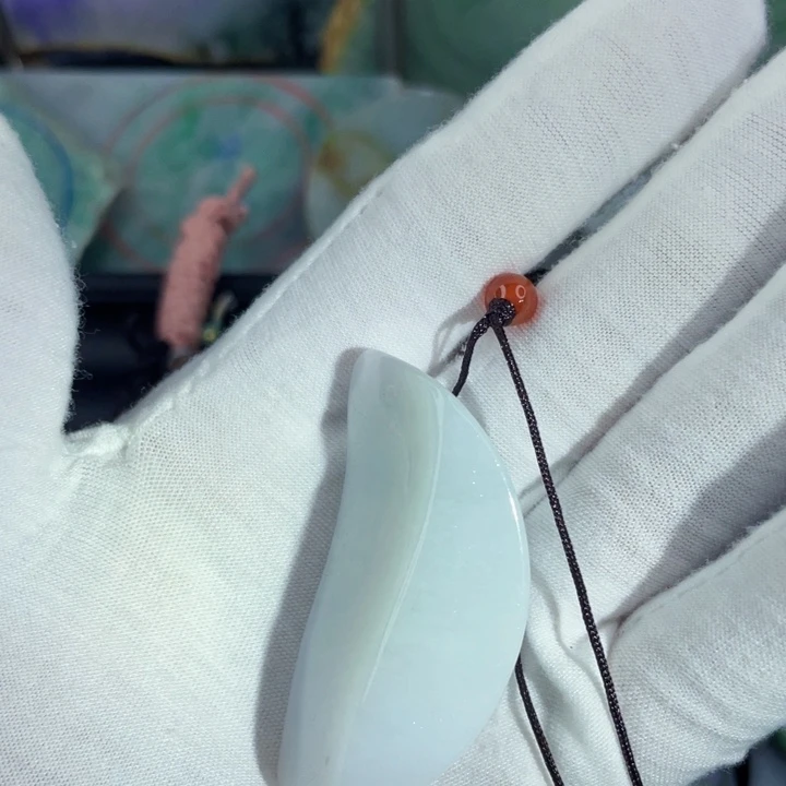 翡翠未镶嵌挂件片料