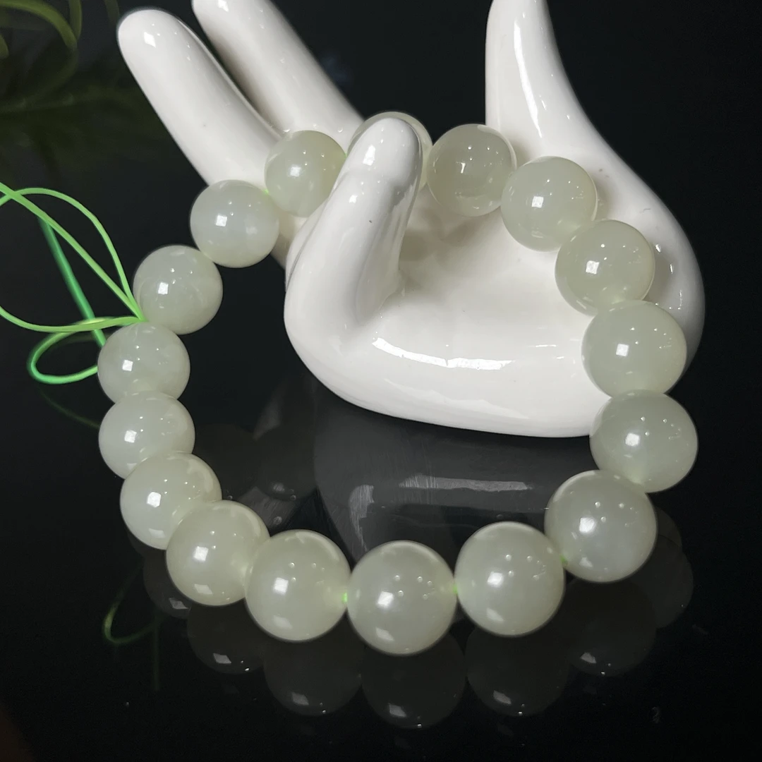 1218GC6679和田玉手串