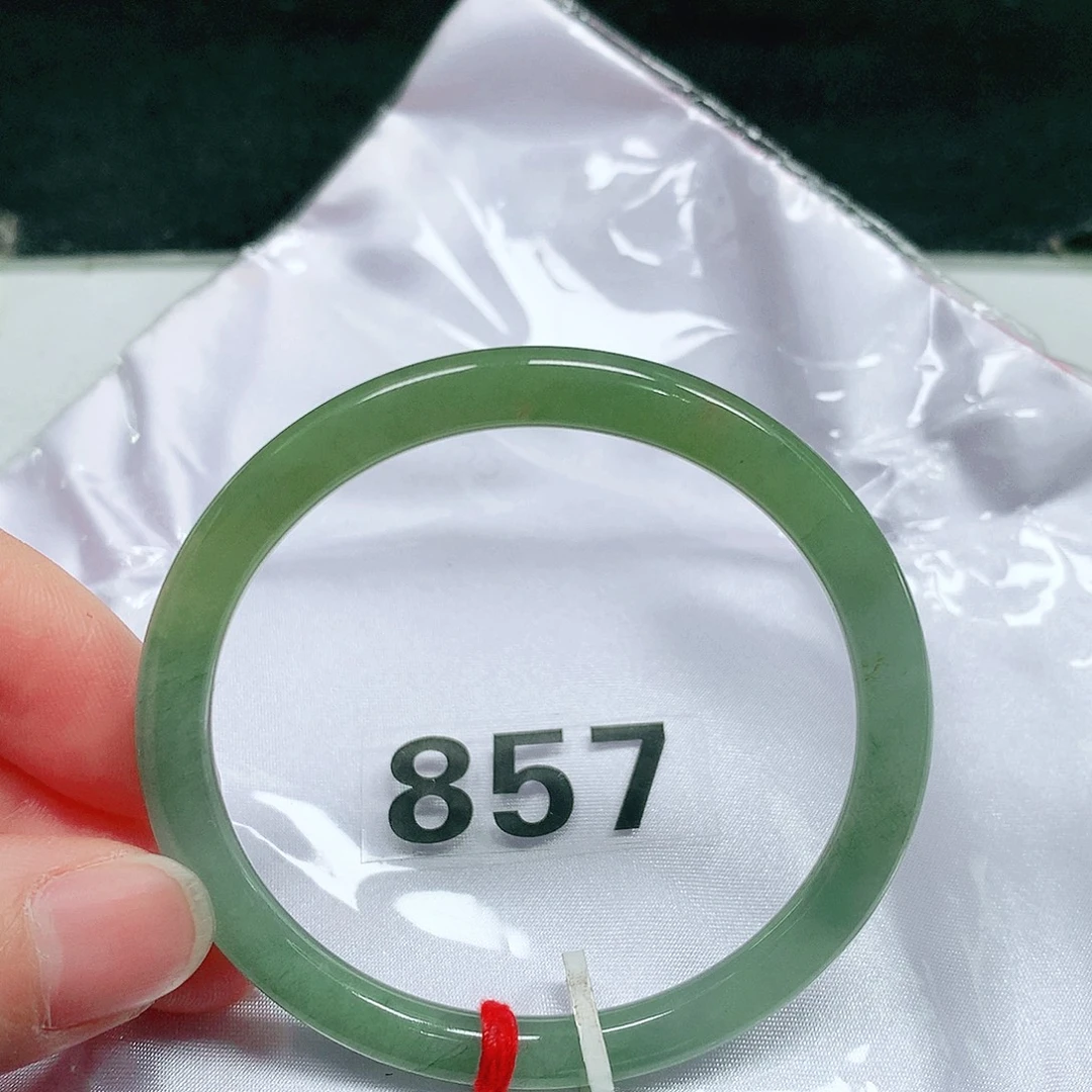 翡翠未镶嵌手镯（圆镯）56 号翡翠手镯