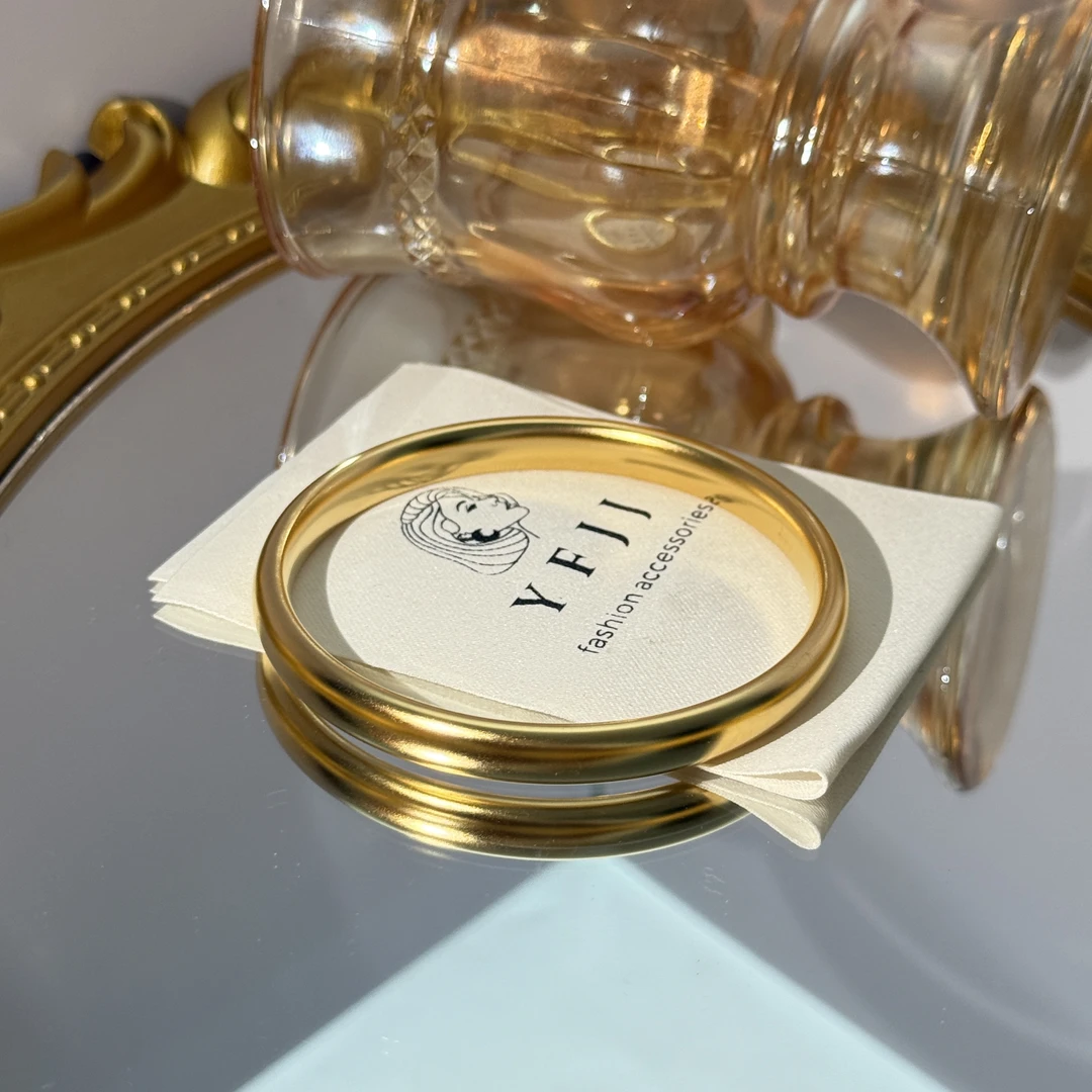 黄铜手镯 胡子小妞  时尚复古手镯 250129