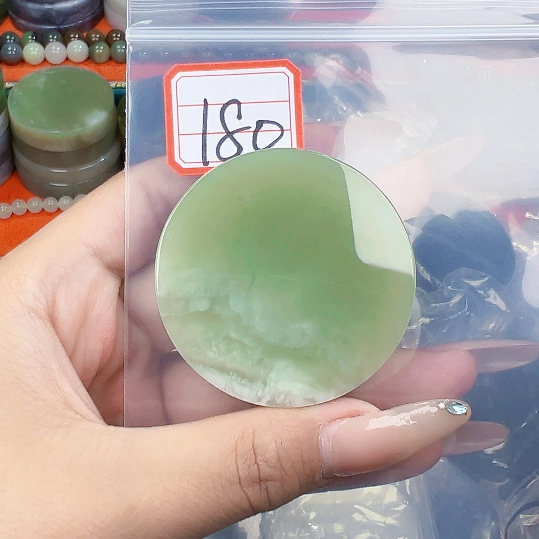 和田玉未镶嵌珠宝半成品