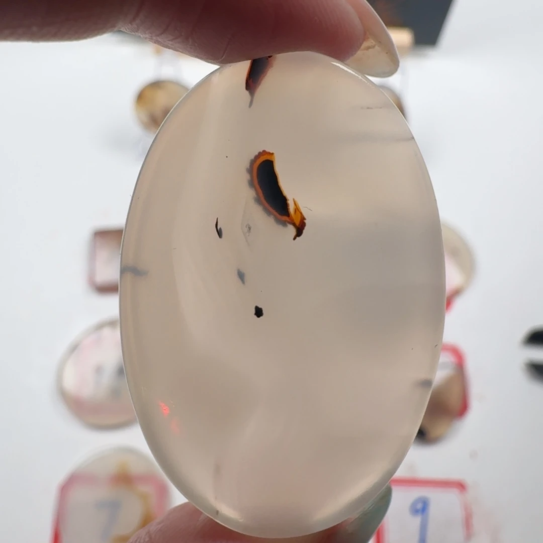 玛瑙/玉髓颈饰未镶嵌