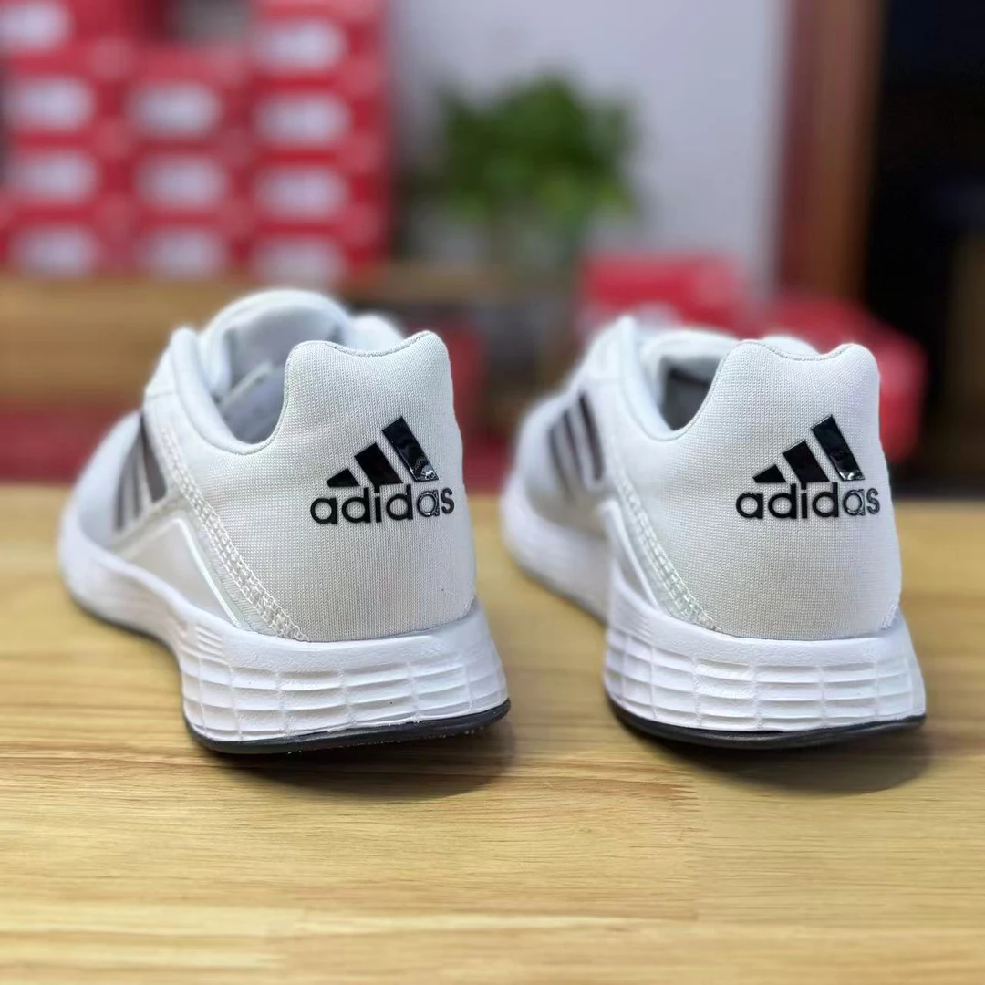 阿迪达斯跑步鞋男鞋网面运动轻便缓震时尚休闲运动鞋JQ9715