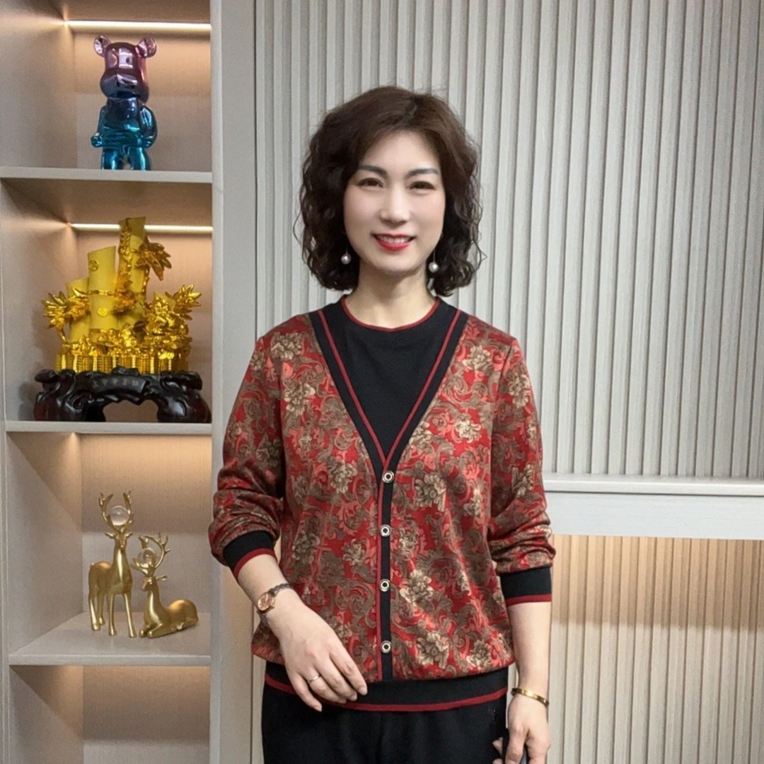 妈妈装流行时尚潮牌女装宽松春装女士独特漂亮小衫休闲百搭中老年