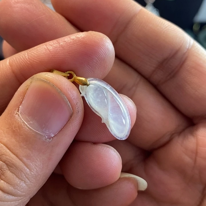 翡翠未镶嵌颈饰天然缅甸翡翠A货随形吊坠