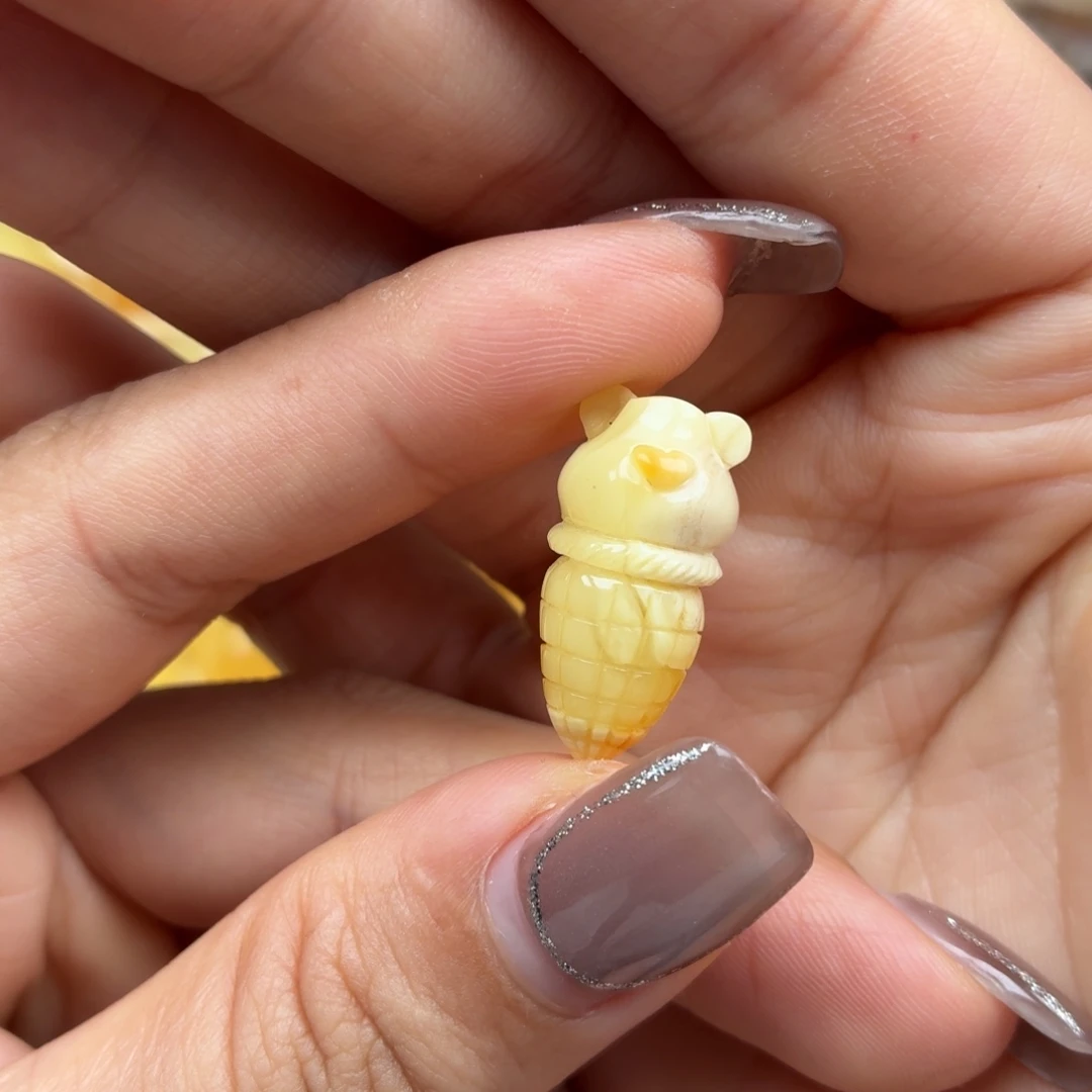琥珀未镶嵌裸石蜜蜡