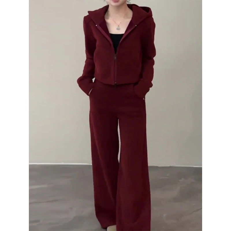 酒红色连帽上衣阔腿裤两件套秋冬新款时尚减龄松弛感休闲套装