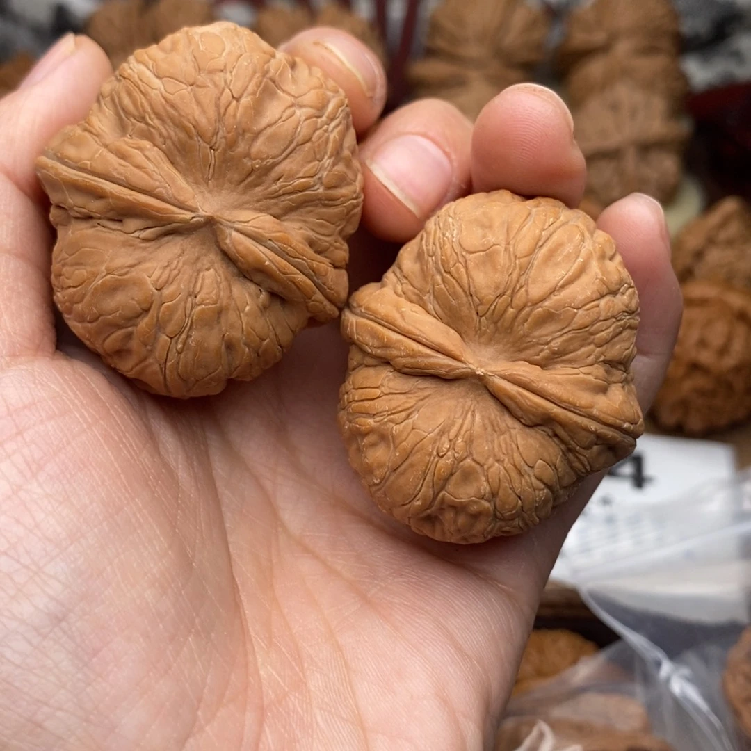 文玩核桃把件293号42元宝瑕疵