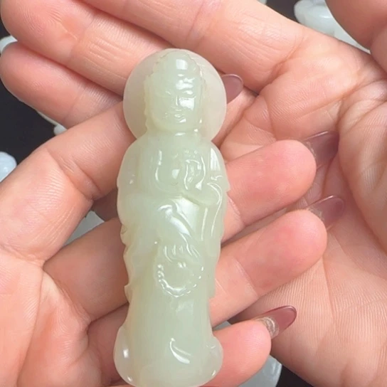 和田玉（糖玉）未镶嵌颈饰