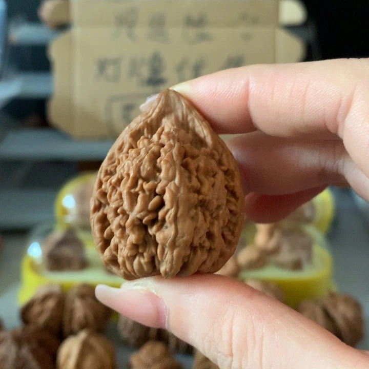 越***好吊坠文玩核桃异形单只有瑕疵