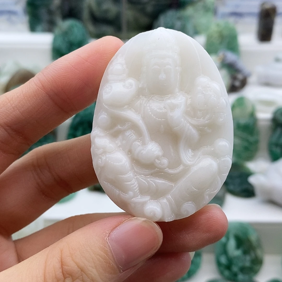 独山玉未镶嵌颈饰